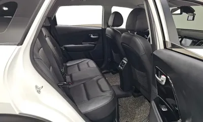 Kia Niro 2018, 48995 км, за 17700000 KRW - фото 12