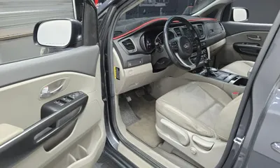 Kia Canival 2016, 126256 км, за 10800000 KRW - фото 10