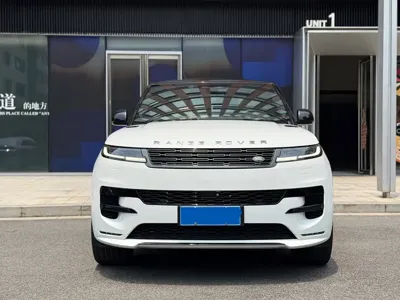 Land Rover Sport 2023, 47000 км, за 588000 CNY