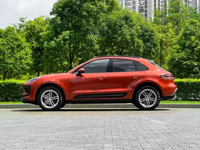 Porsche Macan 2022, 28000 км, за 312000 CNY