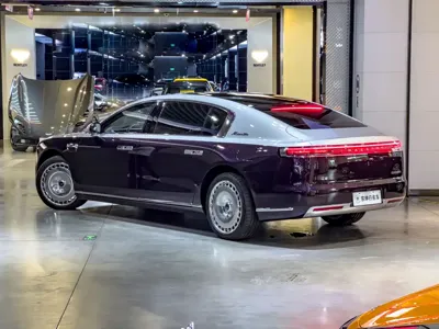 尊界 尊界S800 2025, 2700 км, за 930000 CNY