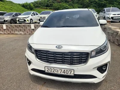 Kia Canival · 2019 год