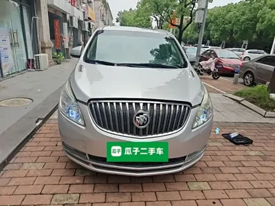 Buick GL8 2015, 67800 км, за 70100 CNY