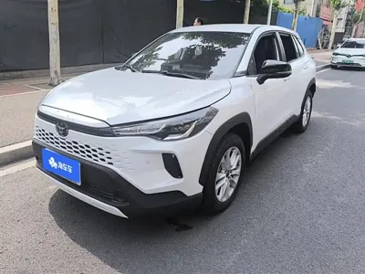 Toyota Corolla Cross · 2026 год
