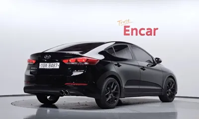 Hyundai Avante 2018, 159365 км, за 7500000 KRW