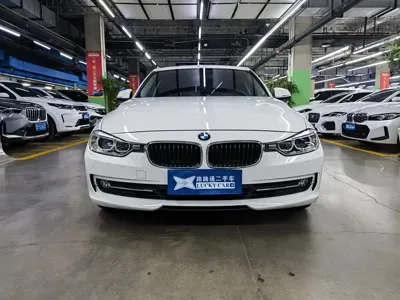 BMW 3 Series 2015, 118400 км, за 49800 CNY
