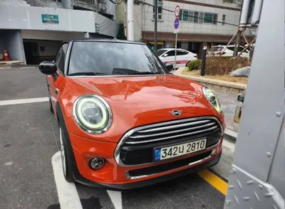 MINI Cooper Convertible · 2020 год