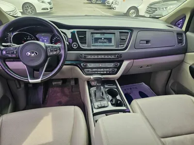 Kia Canival 2017, 220190 км, за 7500000 KRW - фото 7