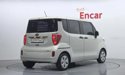 Kia Ray 2017, 101914 км, за 5600000 KRW - фото 2