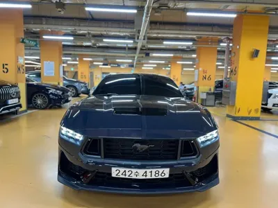 Ford Mustang · 2024 год
