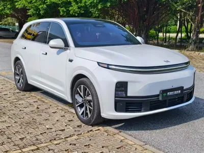 Li Auto Li L7 2023, 35000 км, за 193800 CNY