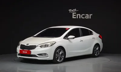 Kia K3 · 2015 год