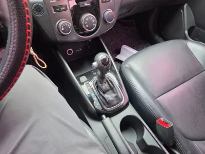Kia Porte 2011, 104351 км, за 2890000 KRW - фото 9