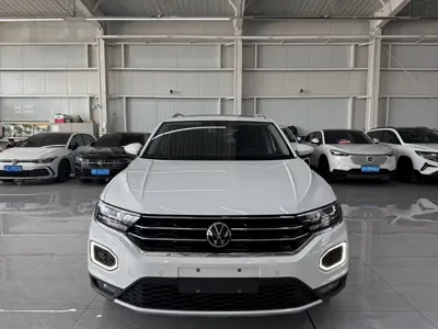 Volkswagen T-Roc 2022, 34000 км, за 113500 CNY