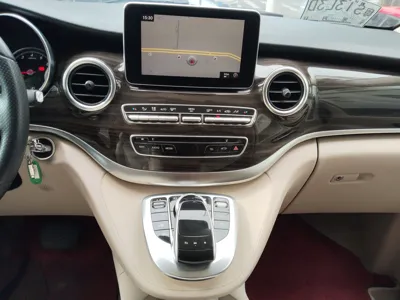 Mercedes-Benz V-Class 2017, 159000 км, за 136671.69 CNY - фото 12