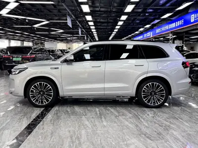 AITO 问界 AITO M7 2025, 22000 км, за 219800 CNY