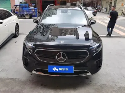 Mercedes-Benz EQB 2023, 36100 км, за 114000 CNY