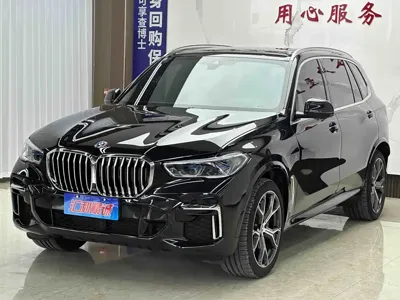 BMW X5 · 2022 год