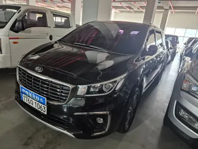 Kia Canival · 2019 год