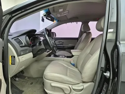 Kia Canival 2017, 127524 км, за 9000000 KRW - фото 11