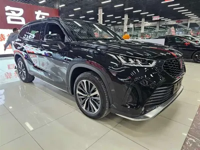 Toyota Crown Kluger 2025, 100 км, за 265800 CNY - фото 8