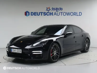 Porsche Panamera · 2022 год