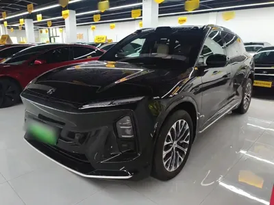 Nio ES6 · 2025 год