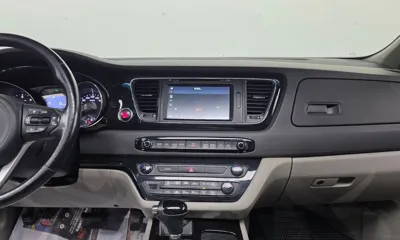 Kia Canival 2016, 137365 км, за 11000000 KRW - фото 13