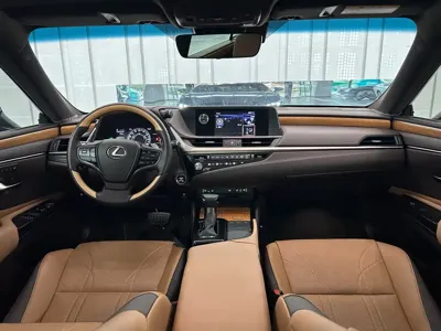 Lexus ES 2021, 20000 км, за 235799 CNY - фото 12