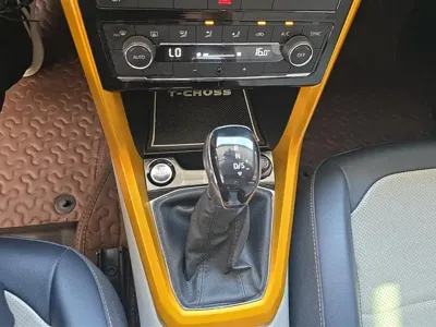 Volkswagen T-Cross 2019, 112700 км, за 52800 CNY - фото 16