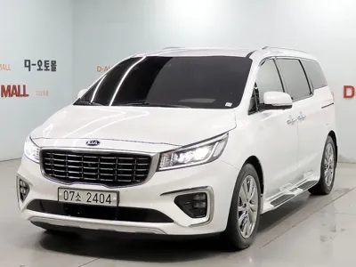 Kia Canival · 2019 год