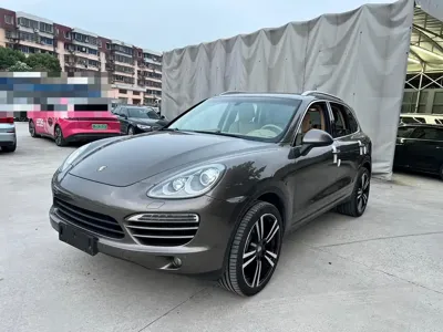 Porsche Cayenne · 2012 год