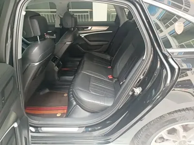 Audi A6L 2021, 82200 км, за 181600 CNY - фото 17