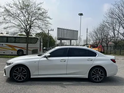 BMW 3 Series 2021, 90000 км, за 107000 CNY - фото 10