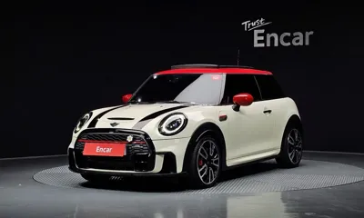 MINI Cooper · 2022 год