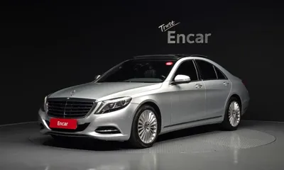 Mercedes-Benz S-Class · 2015 год