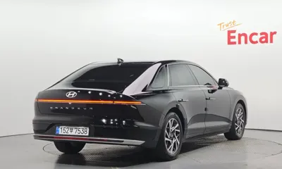 Hyundai Grandeur 2023, 42694 км, за 31000000 KRW