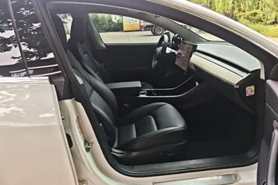 Tesla Model 3 2019, 54400 км, за 114226.28 CNY - фото 19