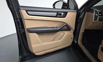 Porsche Cayenne 2023, 83308 км, за 88800000 KRW - фото 27