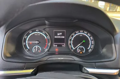 Skoda Karoq 2022, 88100 км, за 98081.95 CNY - фото 8