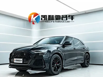 Audi Q8 · 2022 год