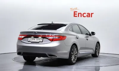 Hyundai Grandeur 2014, 126486 км, за 5112.28 USD
