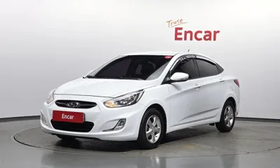 Hyundai Accent · 2012 год