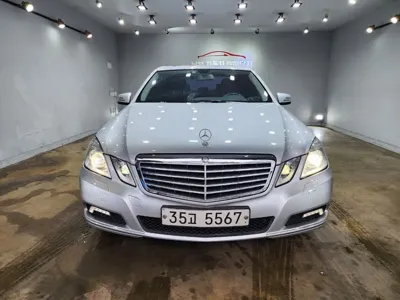 Mercedes-Benz E-Class · 2010 год