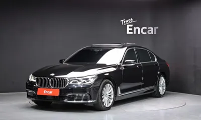 BMW 7-Series · 2016 год