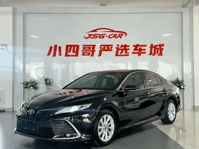 Toyota Camry · 2022 год