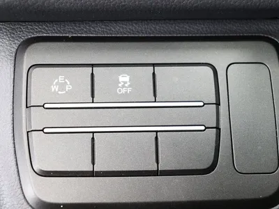 KG_Mobility_Ssangyong TIBOLI 2015, 70600 км, за 6300000 KRW - фото 12