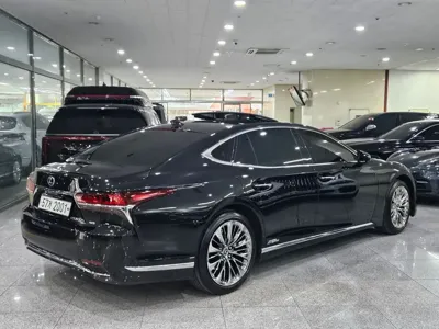 Lexus LS 2018, 99498 км, за 48990000 KRW - фото 3