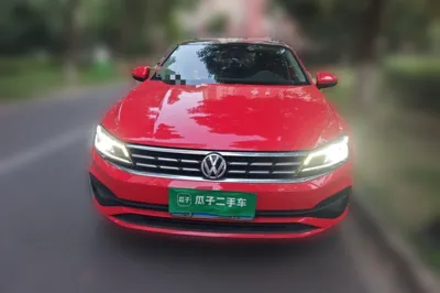 Volkswagen Lamando 2019, 37700 км, за 54239.97 CNY