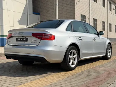 Audi A4L 2014, 102000 км, за 36000 CNY